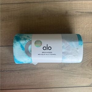 ALO Yoga Yoga Mat Towel